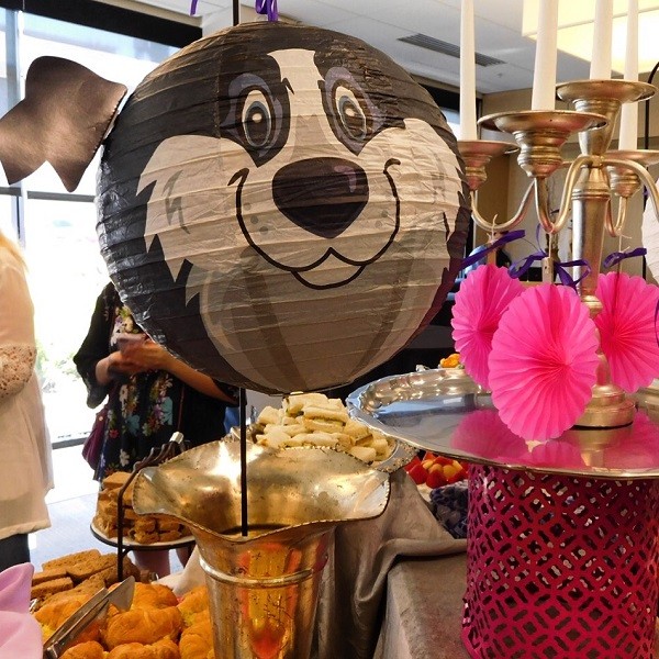 A dog and human friendly tea party! (Photo by Wendy Newell)