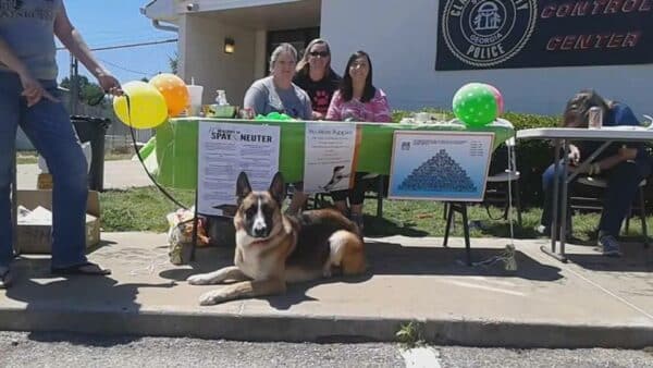 NMPGA volunteers (from left to right) Carole Smrecak, Kerrie Rich, and Ashleigh Ouimette at a recent CCAC adoption event. (Photo courtesy NMPGA) 