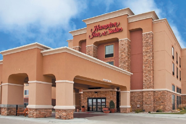 Hampton Inn & Suites is a dog-friendly hotel chain. 