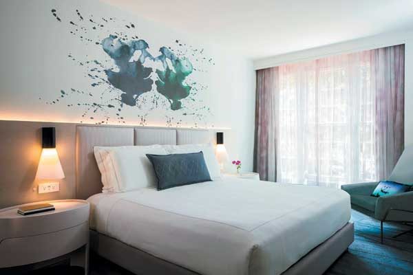 The Kimpton Lorien Hotel & Spa loves dogs so much there’s no extra fee or restrictions for canine guests. Dogs even get their own plush dog beds and pillows for snuggling.