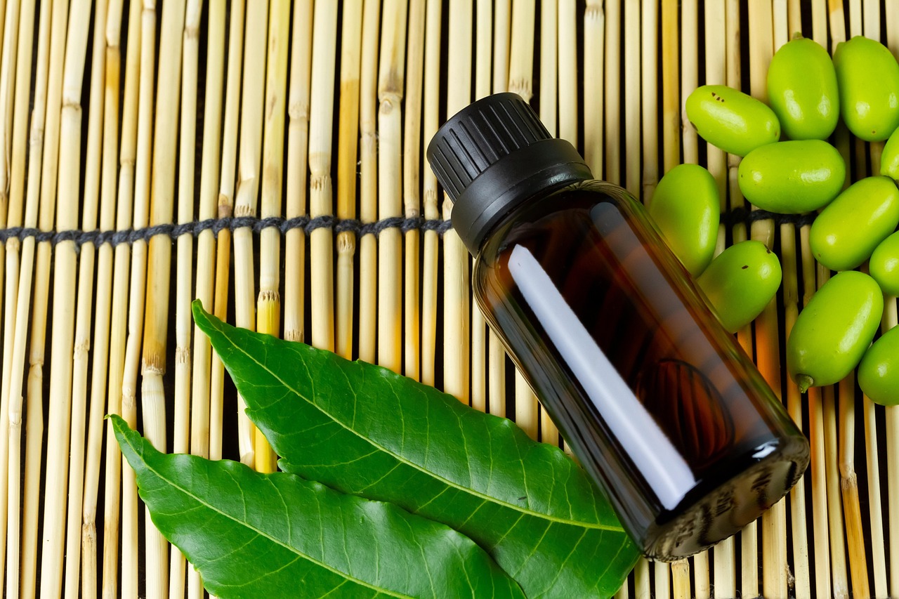 neem-essential-oil-on-the-table