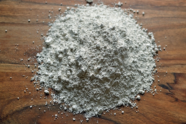 Diatomaceous earth by Shutterstock.