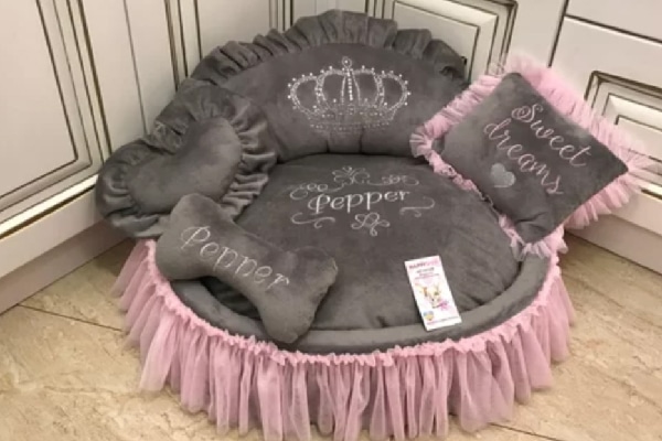 Grey princess bed with crown sparkles, Happy Dog ($119.99). https://www.etsy.com/shop/AnnaHappydog https://www.etsy.com/listing/574714833/grey-princess-bed-with-crown-sparkles https://www.etsy.com/shop/AnnaHappydog