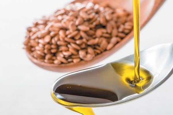 Flaxseed oil spoils quickly so be sure to store it properly when using it as an oil for dogs. Photography ©kazoka30 | Getty Images.