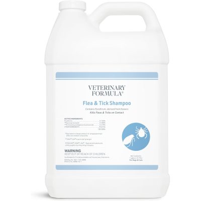 Veterinary Formula Clinical Care Flea & Tick Medicated Shampoo