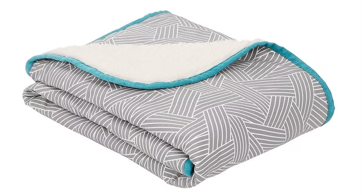Frisco Sherpa Cat & Dog Throw Blanket