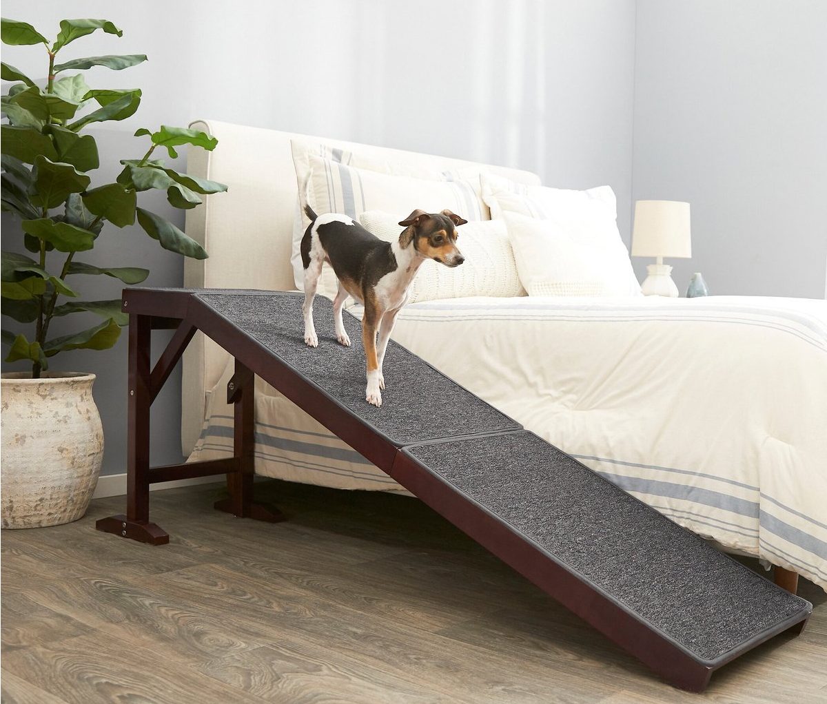 Frisco Deluxe Wooden Carpeted Cat & Dog Ramp 