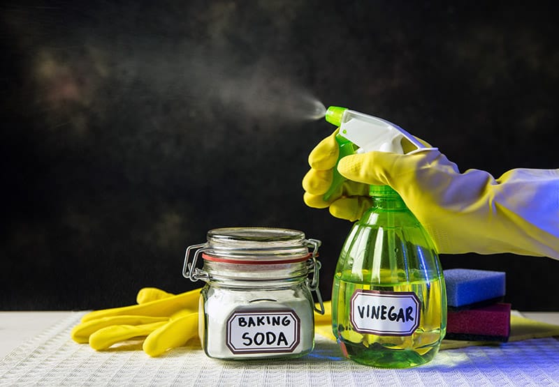 vinegar spray and baking soda