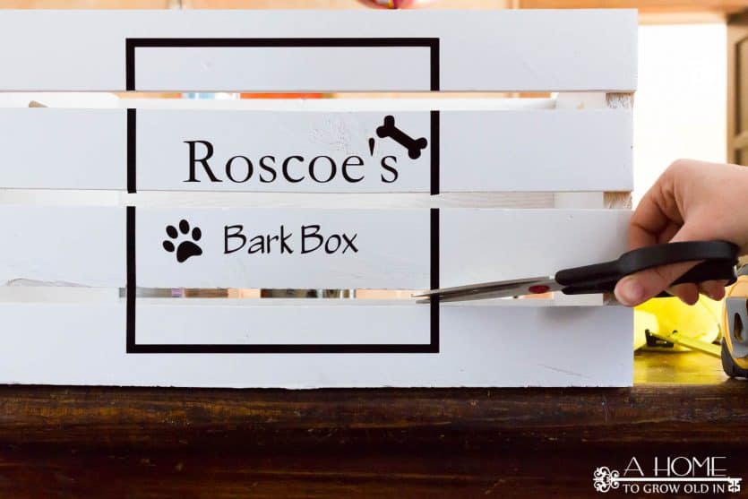 DIY Wooden Dog Toy Box