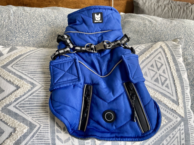 Silver Paw Products - harness attached to the jacket