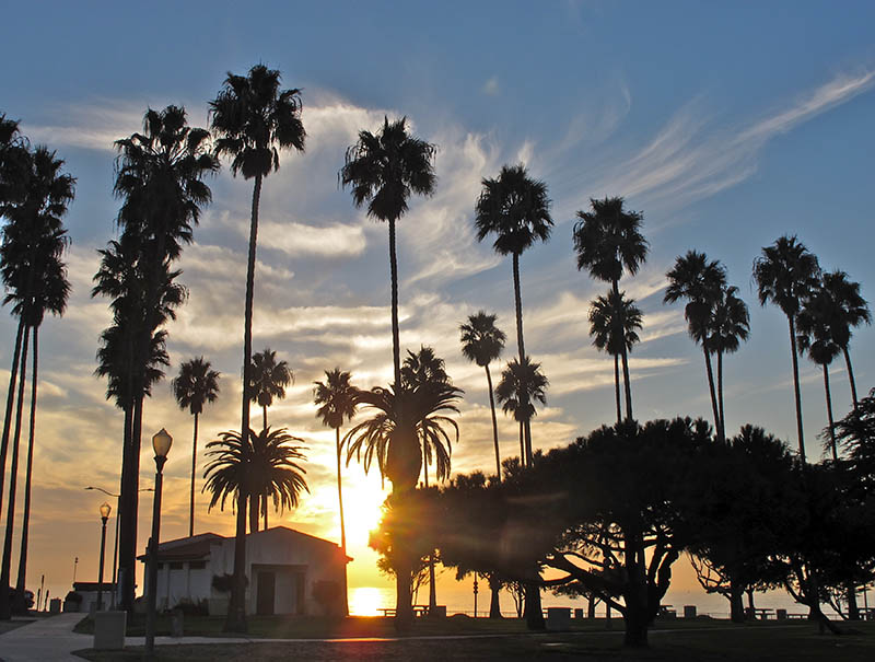 sunset at redondo beach veterans park