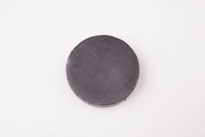 black round magnet