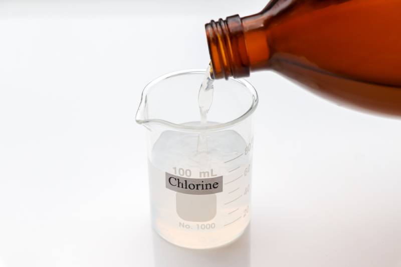 chlorine solution in glass