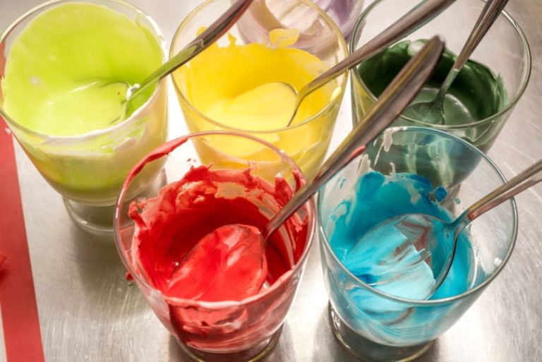 is-food-coloring-safe-for-dogs-health-facts-faq-dogster