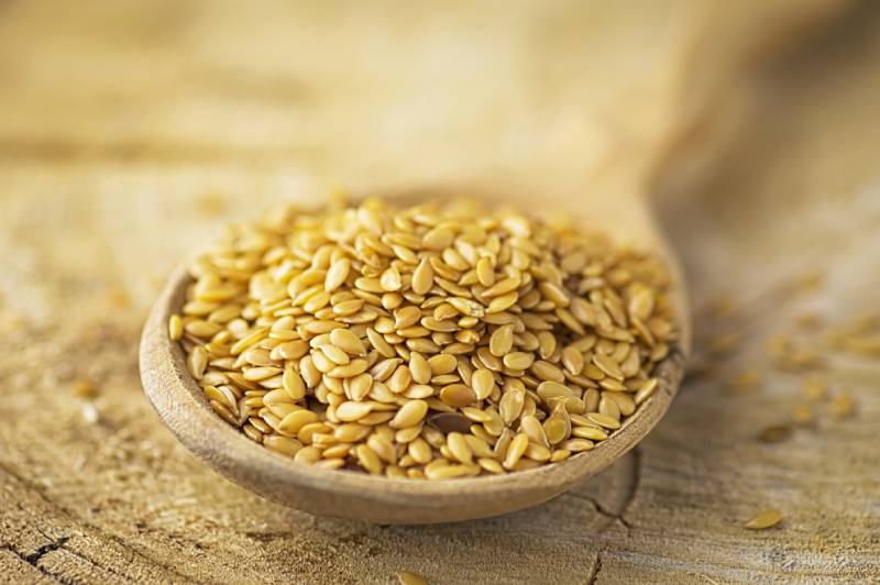 golden flaxseeds