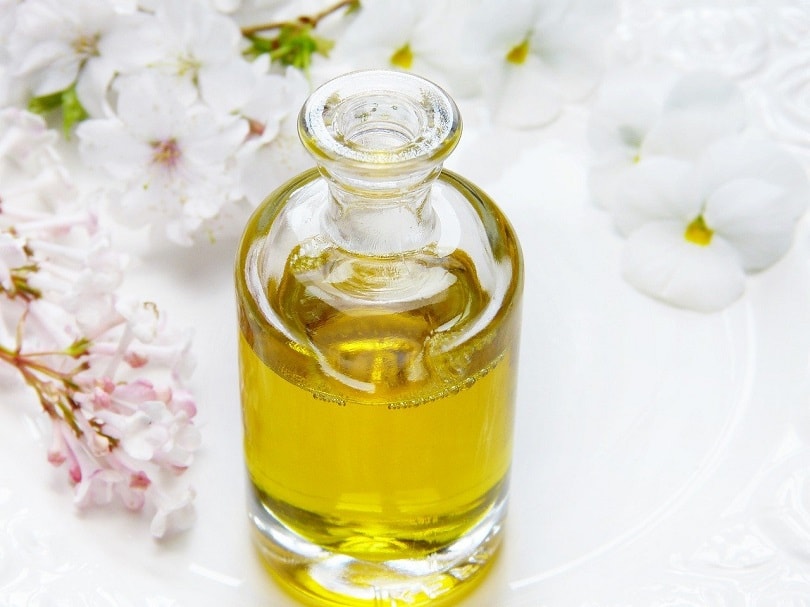 mineral-oil-piaxbay