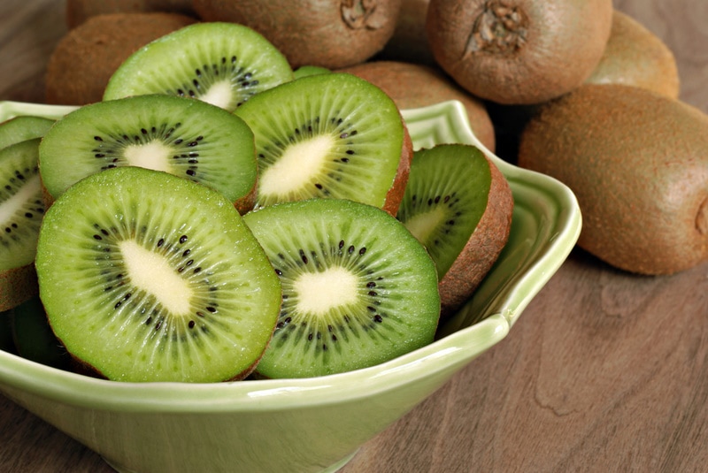 sliced kiwi