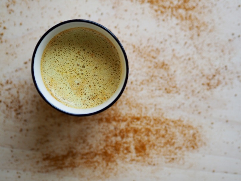 turmeric milk-pixabay