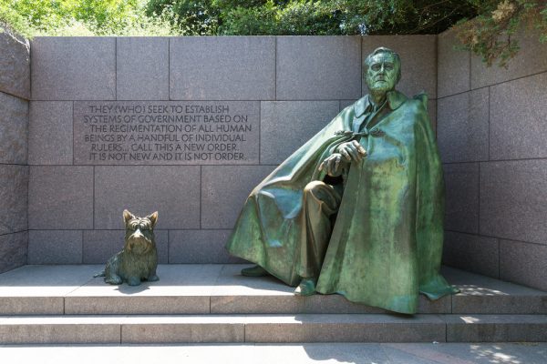 Franklin D. Roosevelt Statue with Dog