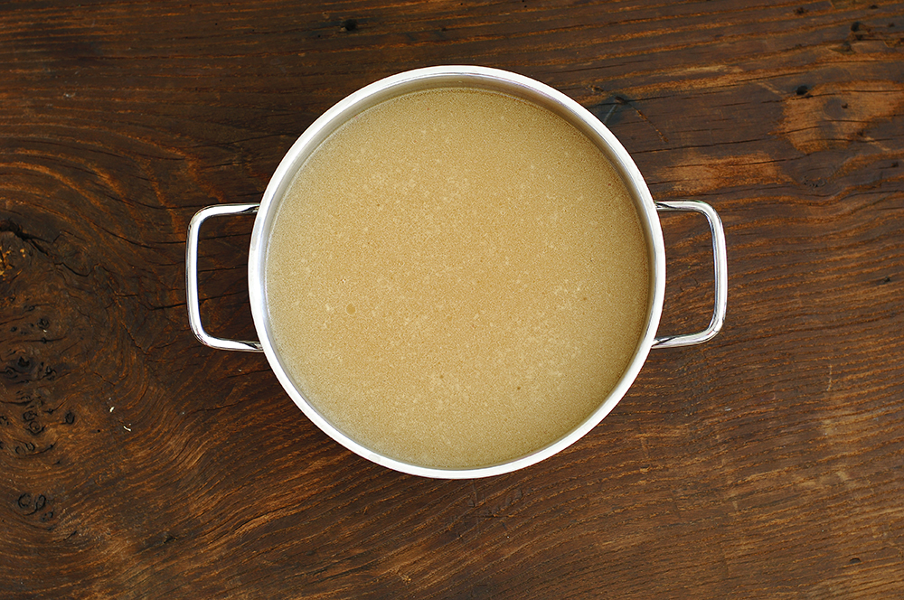 a pot of bone broth