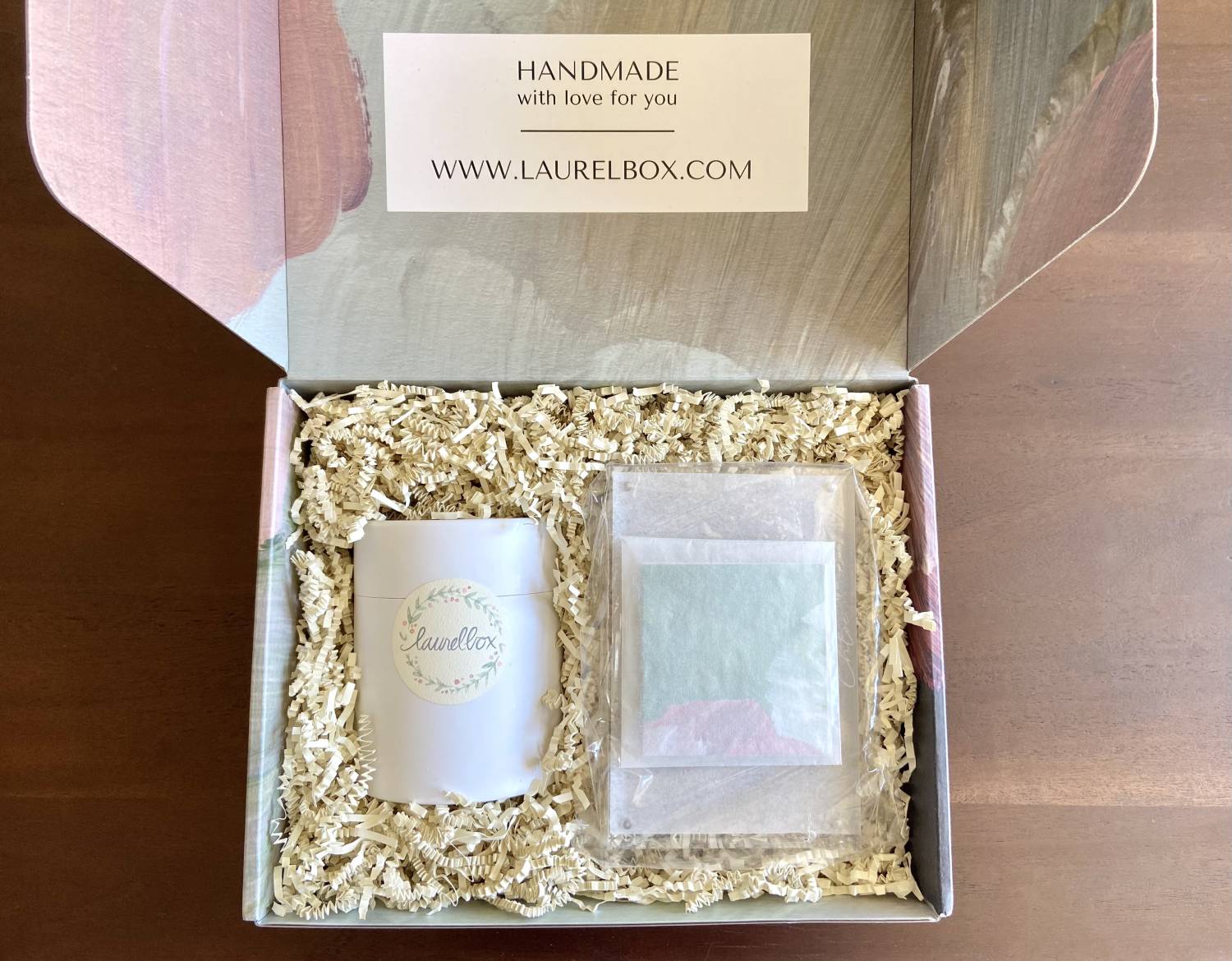 laurelbox Pet Memorial Gift Review - inside the box