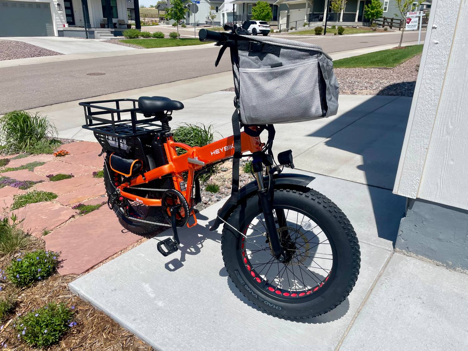 Heybike Mars 2.0 with Pet Accessories Review - close up of bike