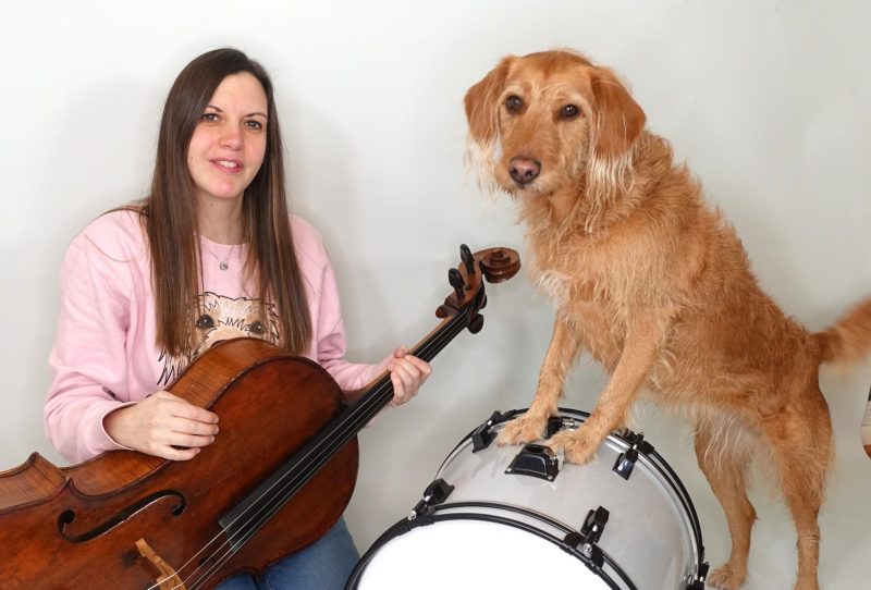 Meet Anabel, the Drumming Dog Making Music With Her Best Friend Hetti & Anabel cello & drums